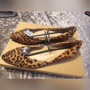 Time and Tru flat leopard  shoes size 10